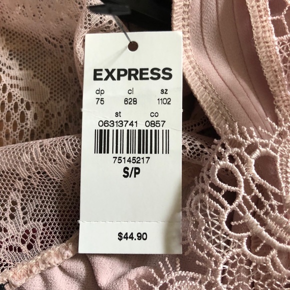 Express Ruffled Tank Top - Picture 5 of 7